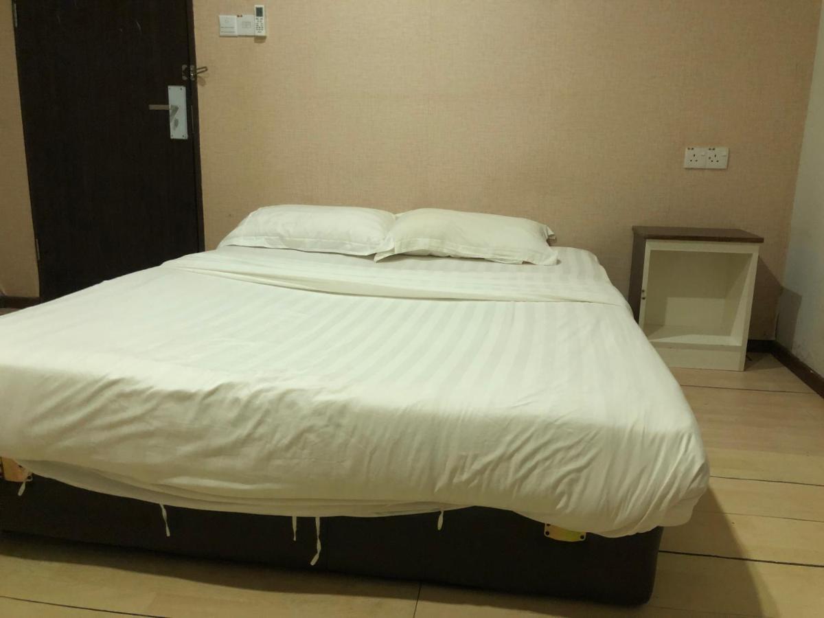Super Oyo 90668 Joy Inn Miri Exterior foto